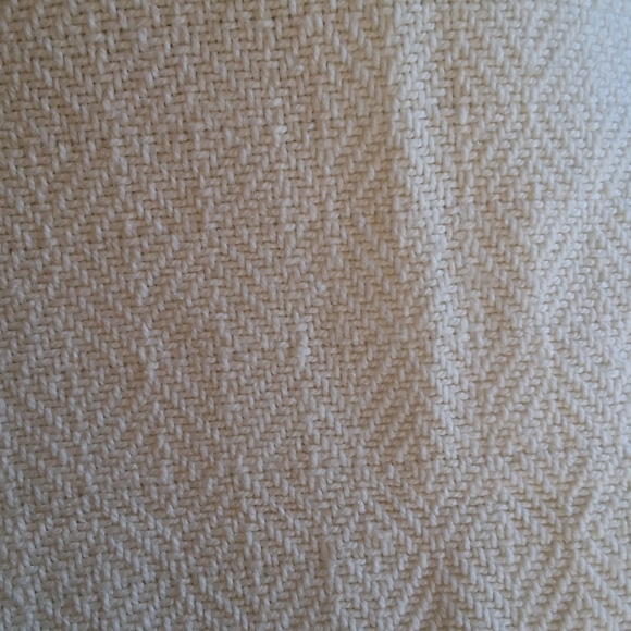 Shawl - Picture 8 of 8